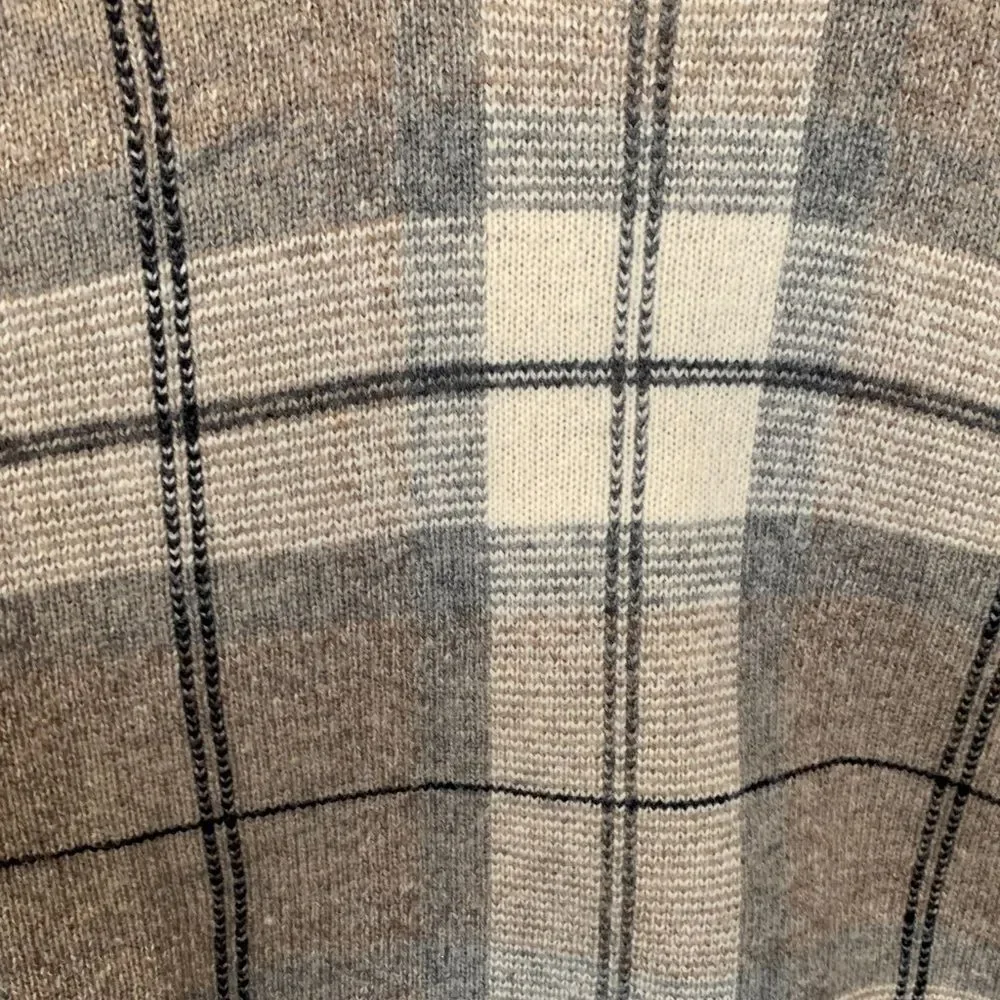 John Ashford 100% pure lambs wool Plaid Tan Sweater for Men preppy size large